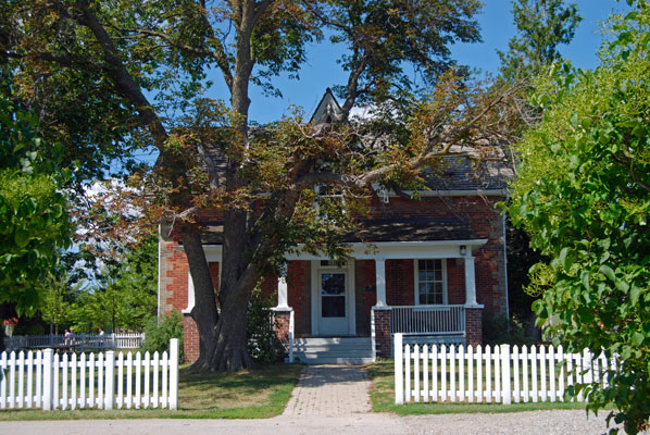 a historic house holds the Boynton House Art Exhibition Space